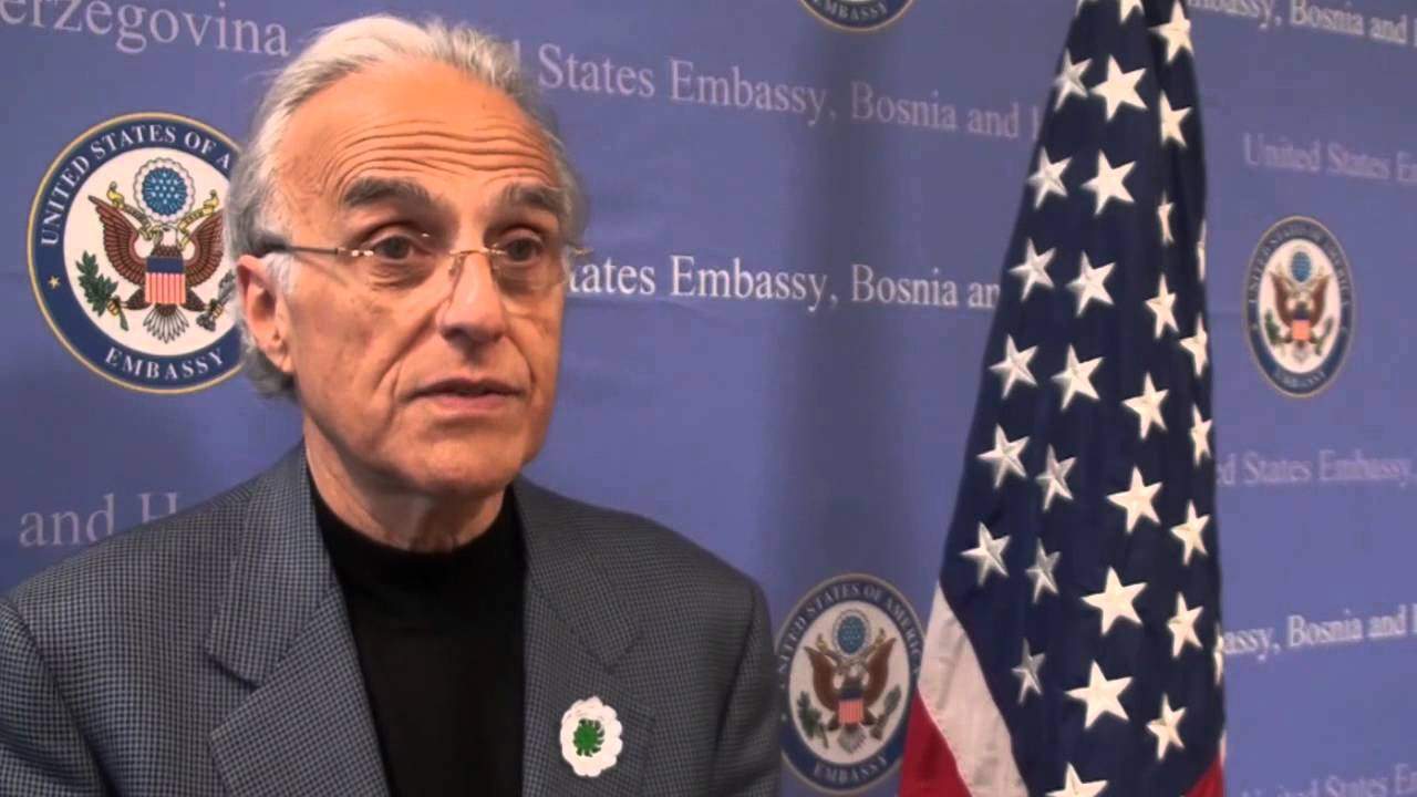  John Esposito: Nema više Istoka i Zapada